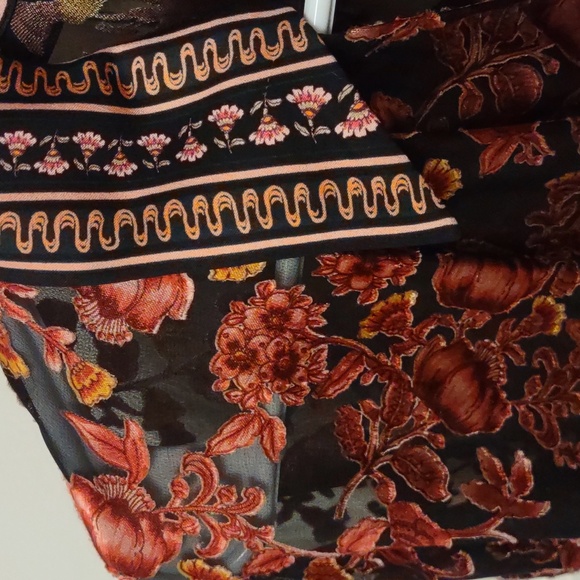 Alice + Olivia Desiree Black and Burnt Orange Floral Blouse - Picture 3 of 6